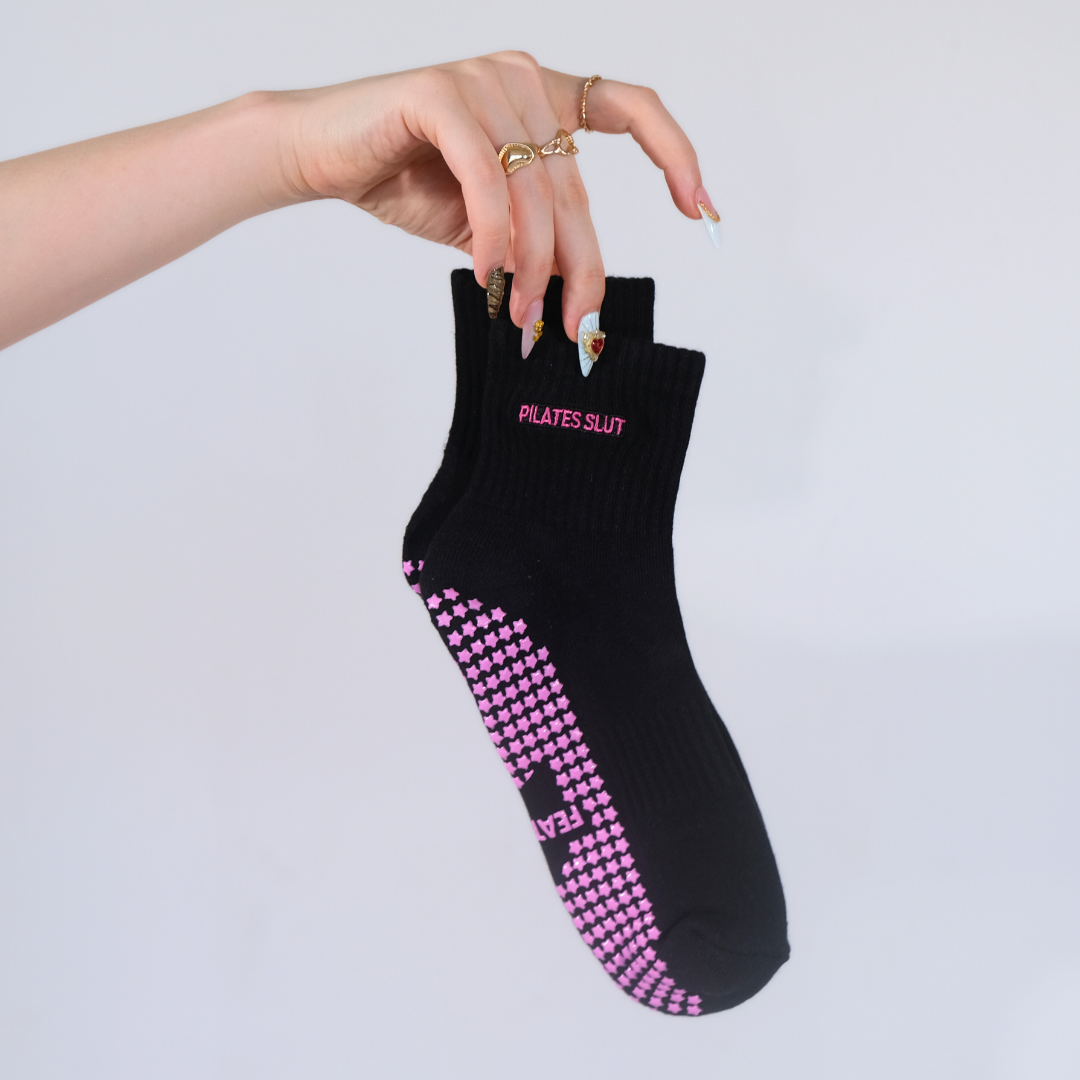onyx pilates sl*t crew socks